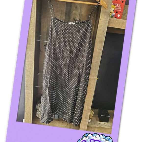 TILLY'S HAULS (9) PIECES XL - Picture 10 of 11